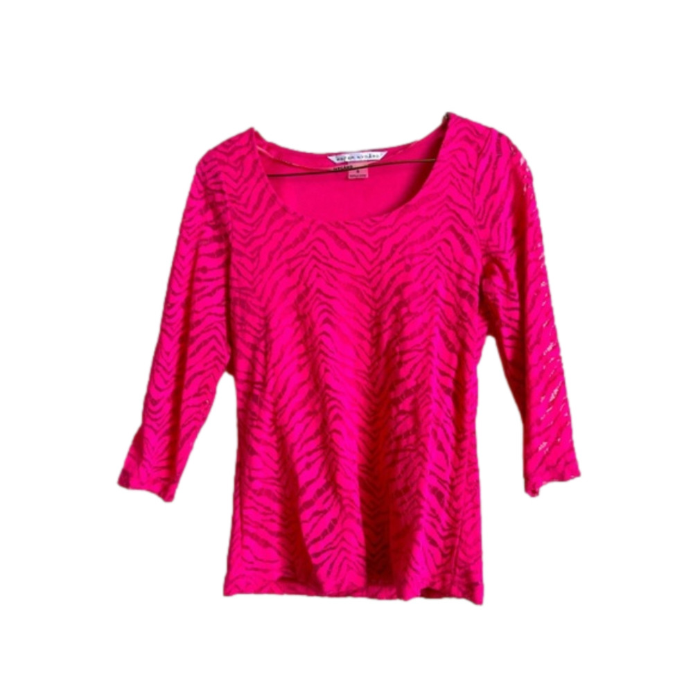 STRETCHY lace top in EUC